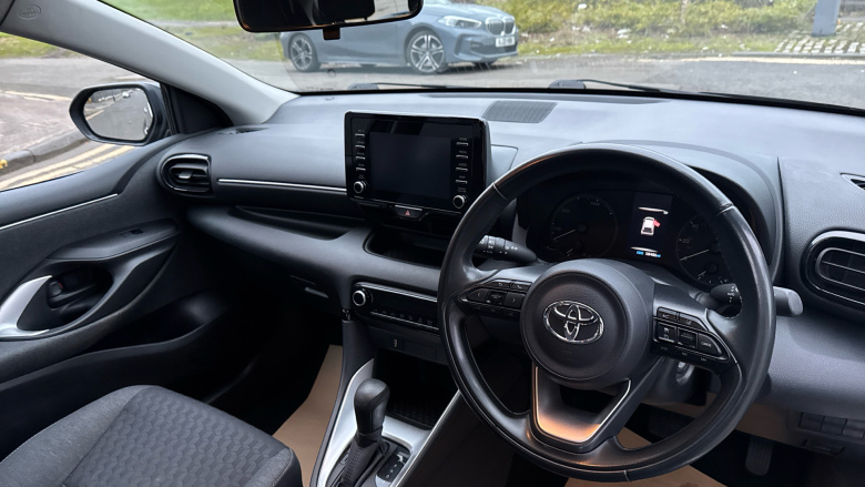 Toyota Yaris 1.5 Hybrid Icon 5dr CVT Hybrid Hatchback